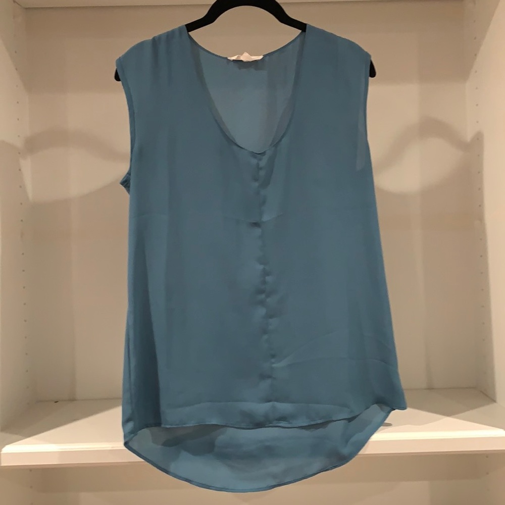 Blue/teal sleeveless polyester blouse size M